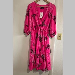 KAULUA'E Hawaiian Dress Pink Black Large Preppy Floral Feminine Vacation NWT